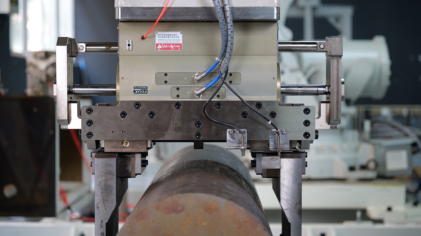 FOUK夹具在光伏行业应用案例:浙江晶盛机电硅棒抓取定制方案 FOUK夹具在光伏行业应用案例:浙江晶盛机电硅棒抓取定制方案